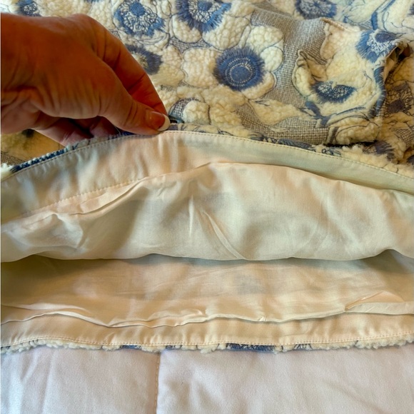 SEZANE - Harlem Sweatshirt/Sweater. Size 4. NWOT. Perfect condition. 100% lined. - Picture 7 of 10